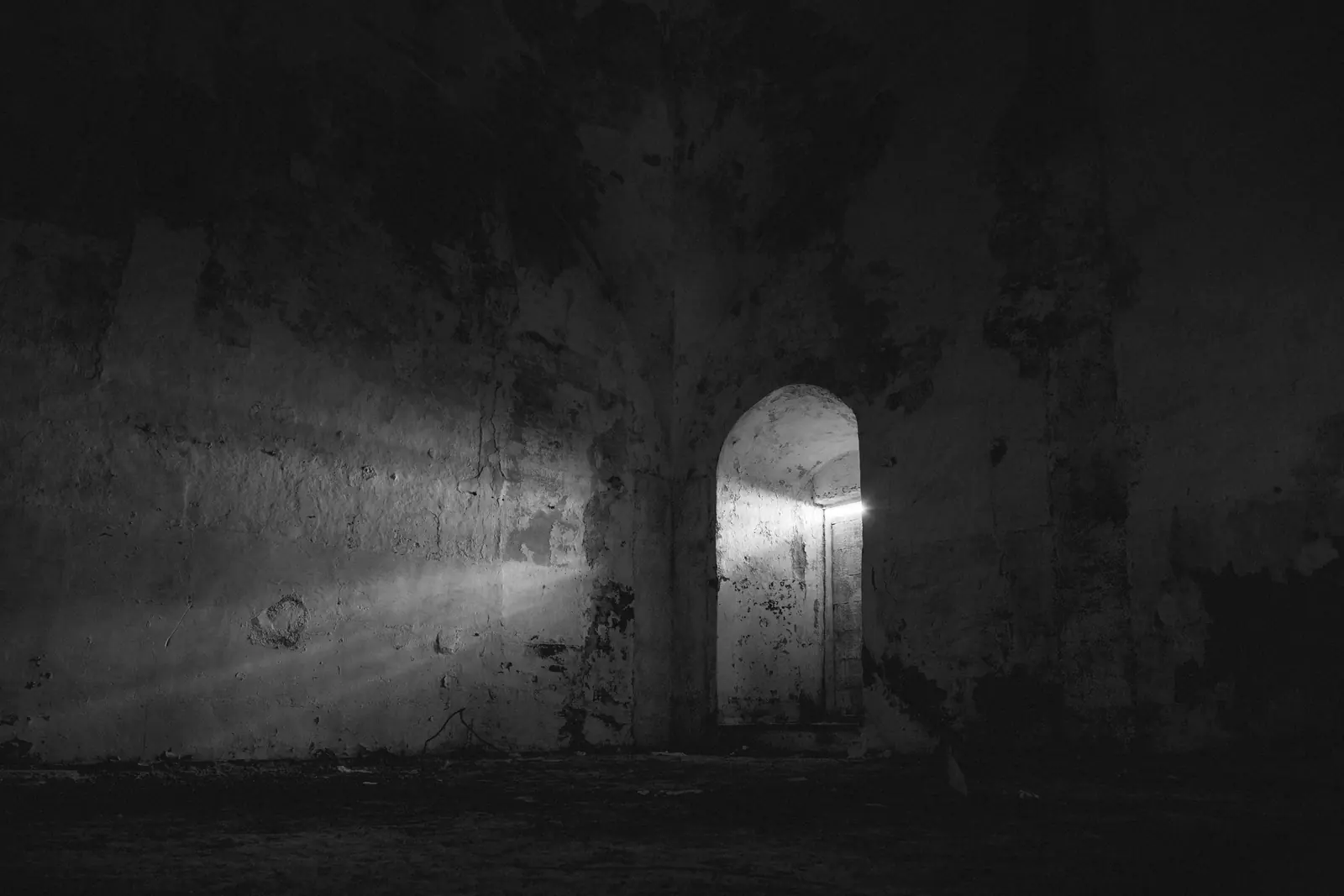 Light entering a dark room in the ecclesiastical complex